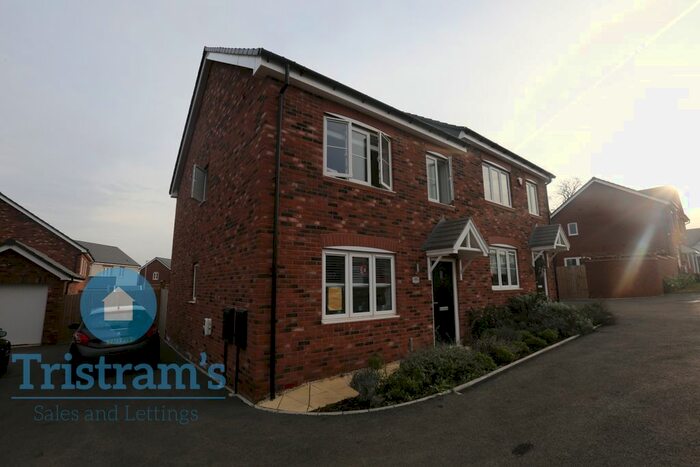 3 Bedroom Semi-Detached House To Rent In Rose Way, Edwalton, Nottingham, NG12