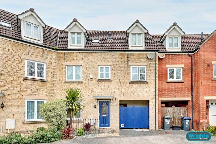 4 Bedroom Terraced House For Sale In Cavell Court, Trowbridge, BA14