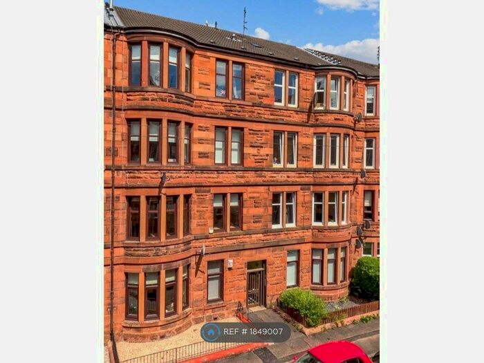 2 Bedroom Flat To Rent In Dundrennan Road, Glasgow, G42