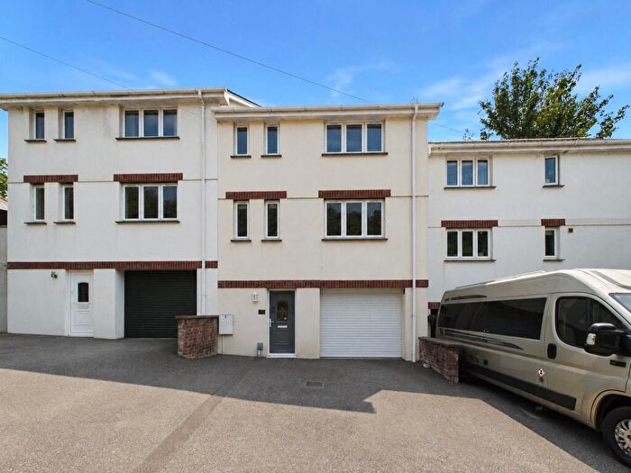 3 Bedroom Terraced House For Sale In Gonvena Hill, Wadebridge, Cornwall, PL27