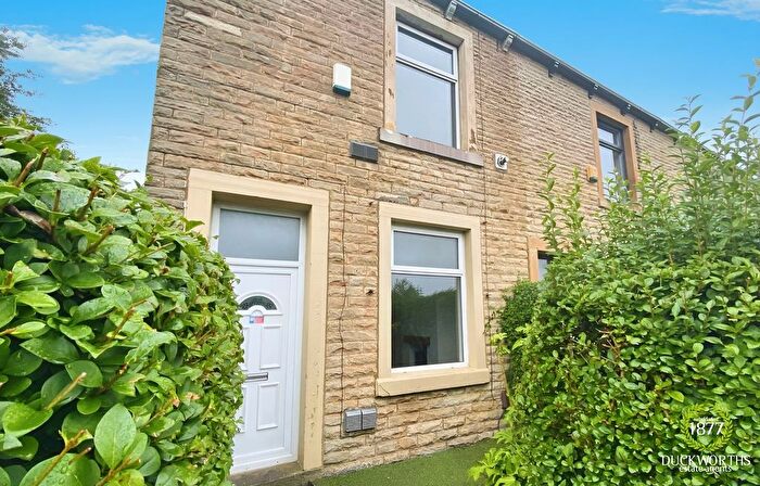 2 Bedroom End Of Terrace House To Rent In Rosegrove Lane, Burnley, BB12
