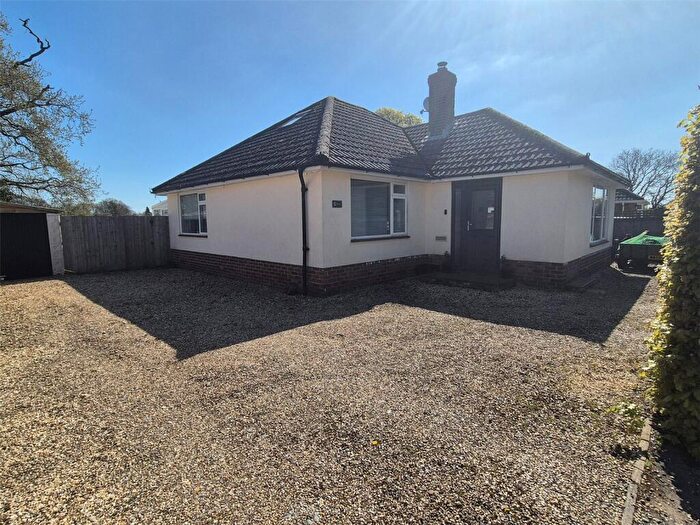 2 Bedroom Bungalow For Sale In Mallard Close, Hordle, Lymington, Hampshire, SO41