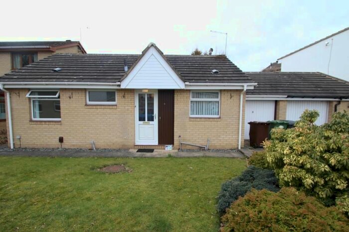 2 Bedroom Detached House To Rent In Shepcote Close, Leeds, LS16