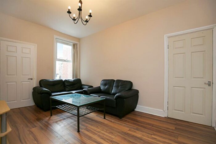 3 Bedroom Flat To Rent In (£pppw) Warwick Street, Heaton, NE6