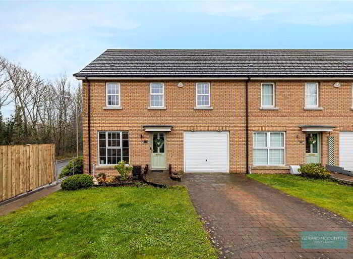 4 Bedroom Semi-Detached House For Sale In Ayrshire Crescent, Lisburn, BT28