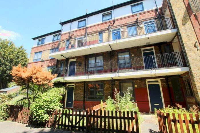 2 Bedroom Flat To Rent In Elim Estate, Weston Street, London, SE1