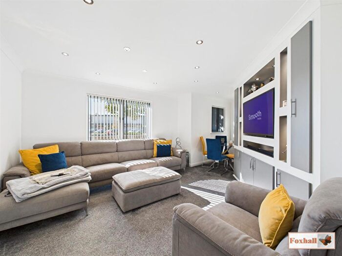 2 Bedroom Flat For Sale In Ganymede Close, Ipswich, IP1