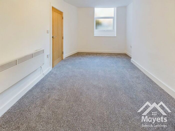 1 Bedroom Flat To Rent In Preston New Road, Blackburn, BB2