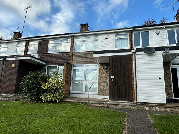 2 Bedroom House To Rent In Monks Orchard, Dartford, Kent, DA1