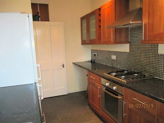 2 Bedroom Flat To Rent In Gardner Street, Dundee, DD3