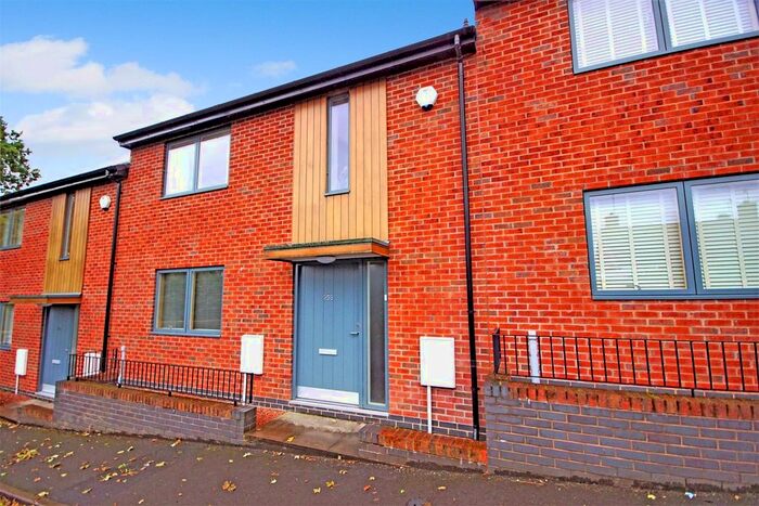 2 Bedroom Terraced House To Rent In Scribers Lane, Hall Green, Birmingham, B28