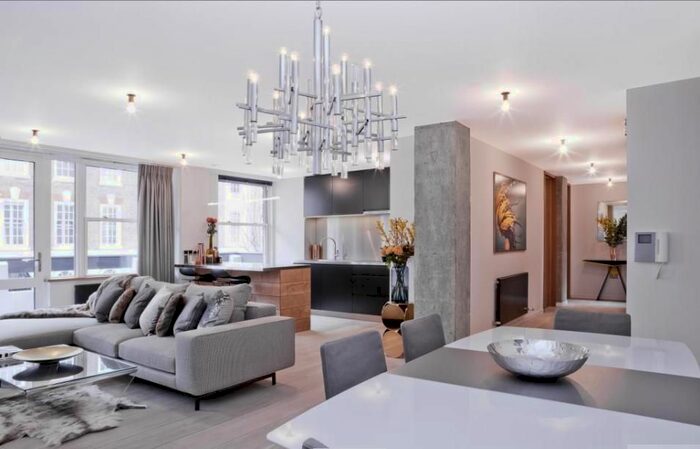 3 Bedroom Flat To Rent In Weymouth Street, Marylebone, W1W