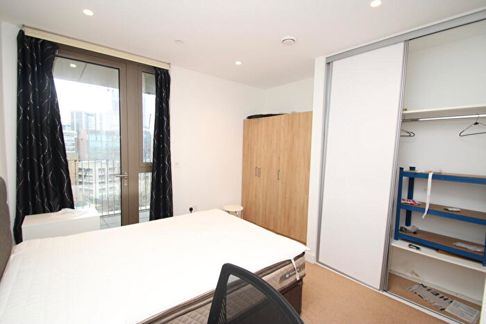2 Bedroom Apartment To Rent In Vita Apartments, Croydon, CR0