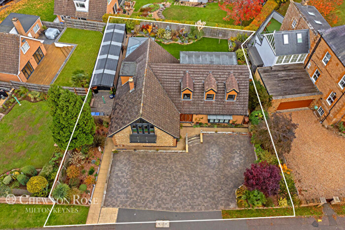 5 Bedroom Detached House For Sale In Port Road, Duston, Northampton, NN5