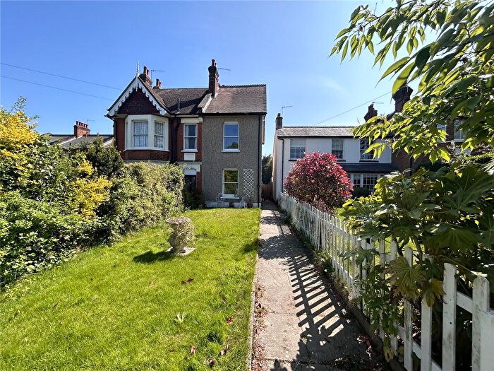 2 Bedroom End Of Terrace House To Rent In Hadley Highstone, Barnet, EN5