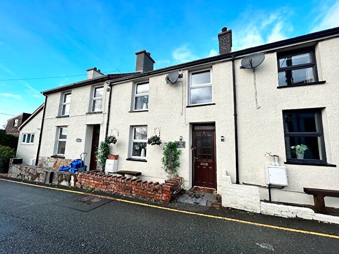2 Bedroom Terraced House To Rent In Bryn Goleu, Penrhyndeudraeth, LL48