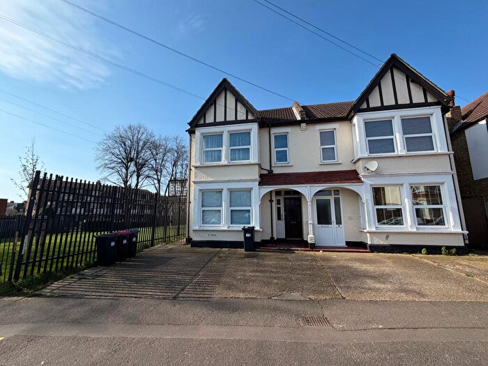1 Bedroom Flat To Rent In Christchurch Road Southend On Sea, SS2