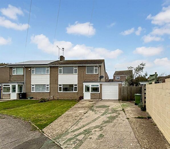 3 Bedroom Semi-detached House For Sale In Shepherds Croft, Portland, DT5