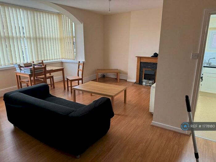 1 Bedroom Flat To Rent In Raikes Parade, Blackpool, FY1