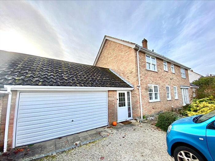 5 Bedroom Detached House To Rent In Harefield, Long Melford, CO10