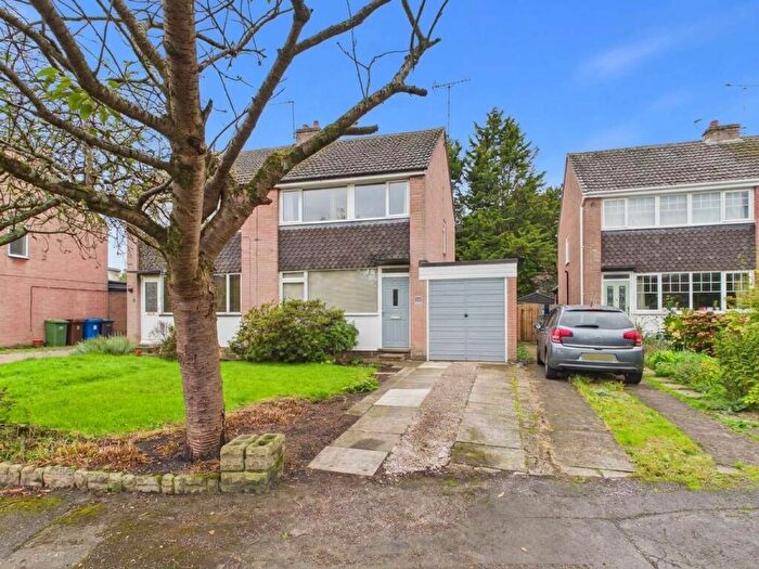 3 Bedroom Semi Detached House For Sale In Brook Drive, Tyldesley, M29