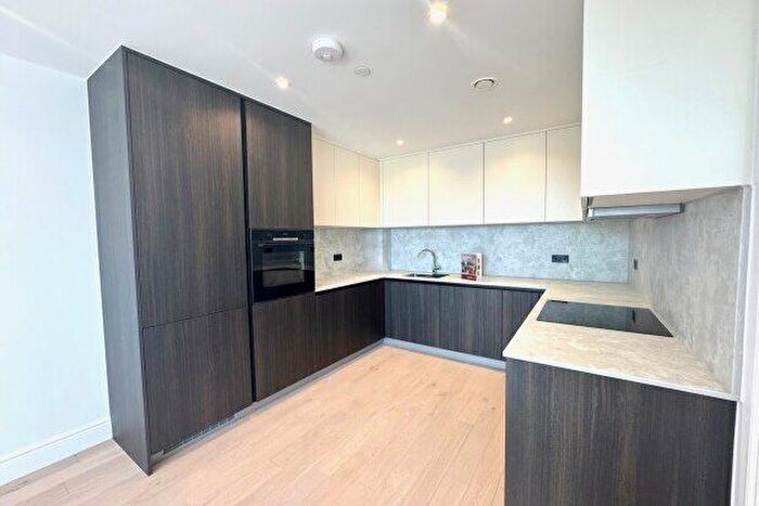 1 Bedroom Flat To Rent In High Road Leyton, London, E10