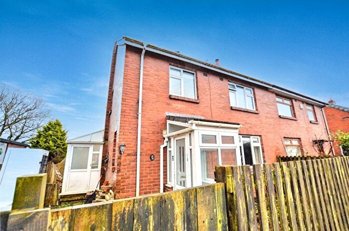3 Bedroom Semi-Detached House For Sale In Sixth Avenue, Liversedge, West Yorkshire, WF15