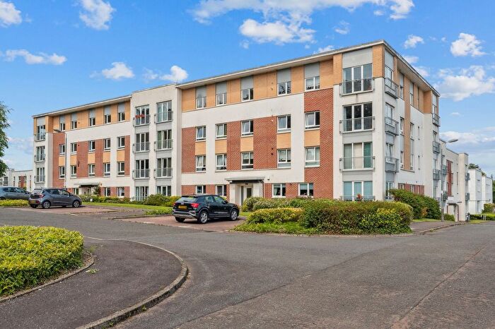 2 Bedroom Flat For Sale In Canniesburn Quadrant, Bearsden, G61