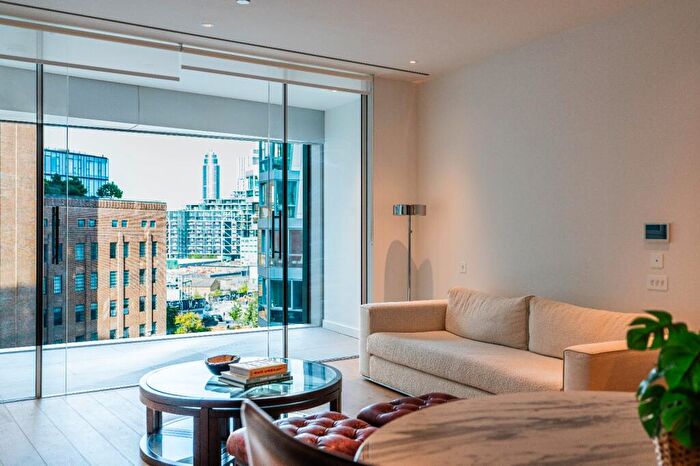 3 Bedroom Apartment For Sale In L-, Electric Boulevard, Battersea, SW11