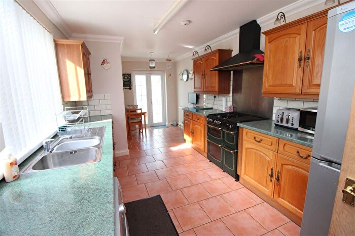 3 Bedroom End Of Terrace House For Sale In Elm Street, Aberbargoed, Bargoed, CF81