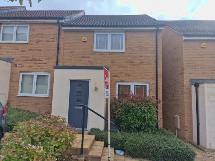 2 Bedroom Property To Rent In Hawthorn Way, Emersons Green, Bristol, BS16