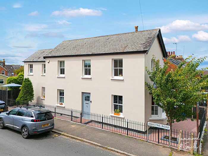 4 Bedroom Detached House To Rent In Ashlyns Road, Epping, CM16
