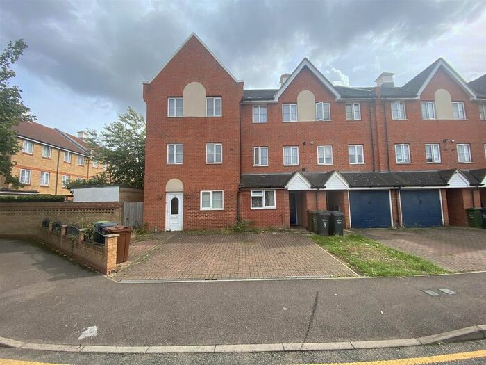 4 Bedroom Property To Rent In Goodey Road, Barking, IG11