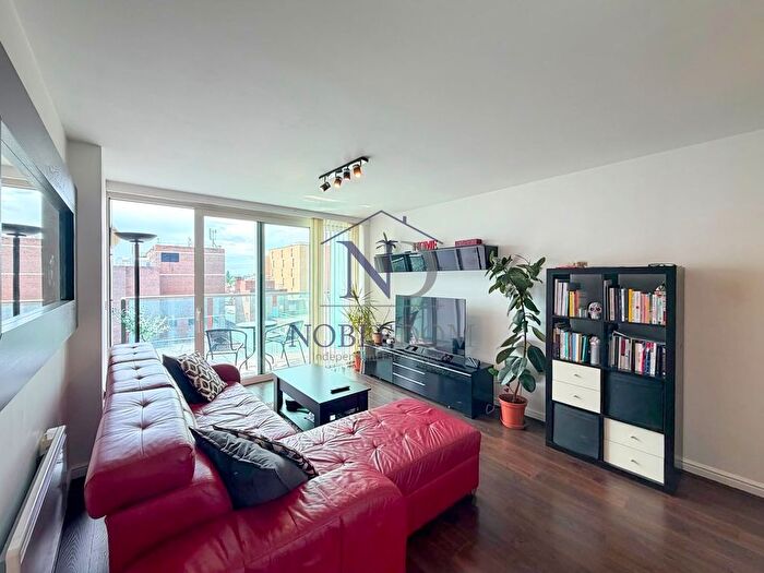 2 Bedroom Flat To Rent In Prince Regent Road, Hounslow, TW3