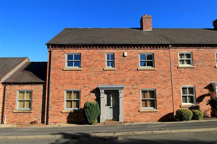 4 Bedroom Semi-Detached House To Rent In The Green, Long Whatton, LE12