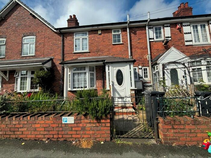 3 Bedroom House To Rent In Watsons Green Road, Dudley, DY2