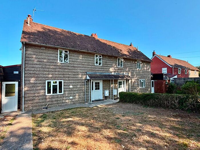 3 Bedroom Semi-Detached House To Rent In Winecross Cottages, Trampers Lane, North Boarhunt, Fareham, PO17