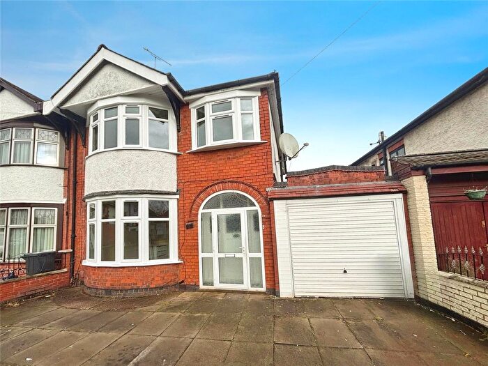3 Bedroom Semi Detached House To Rent In Evington Road, Leicester, Leicestershire, LE2