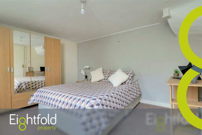 2 Bedroom End Of Terrace House To Rent In Inverness Road, Brighton, BN2