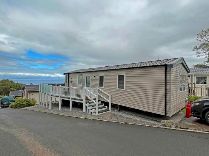 2 Bedroom Mobile/park Home For Sale In Watchet, TA23