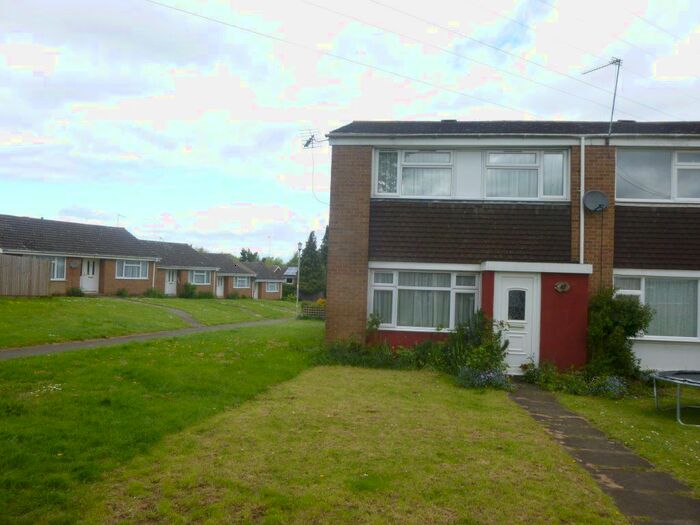 3 Bedroom Property To Rent In Nelson Close, Daventry NN11