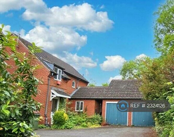 3 Bedroom Detached House To Rent In Forryans Close, Wigston, LE18