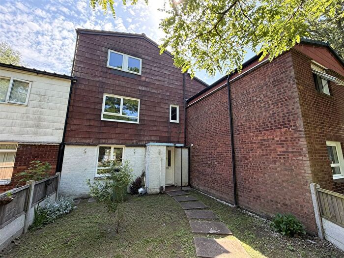 4 Bedroom Terraced House For Sale In Purbeck Dale, Dawley, Telford, Shropshire, TF4