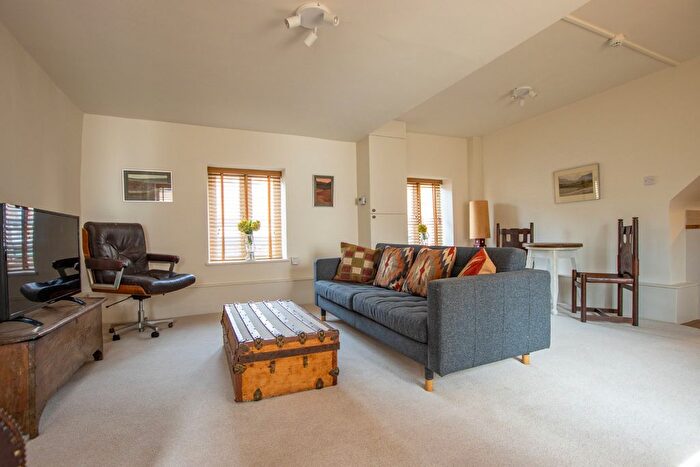 1 Bedroom Flat For Sale In Market Place, Swaffham, PE37