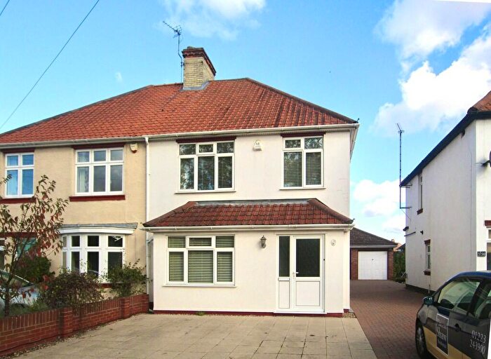 4 Bedroom Semi-Detached House To Rent In Kings Hedges Road, Cambridge, CB4