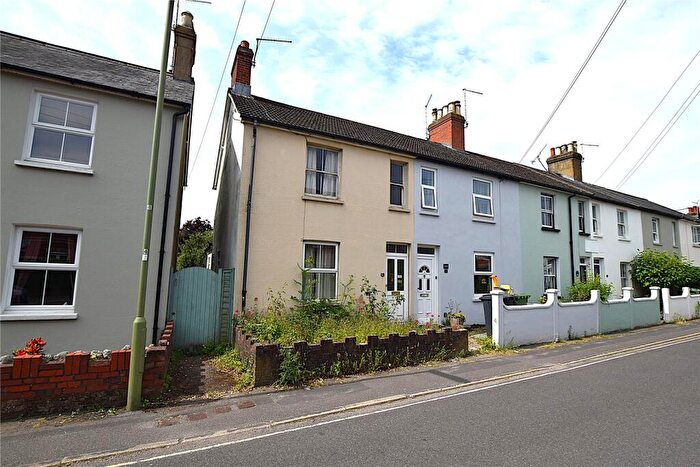 3 Bedroom Terraced House For Sale In Ackender Road, Alton, Hampshire, GU34