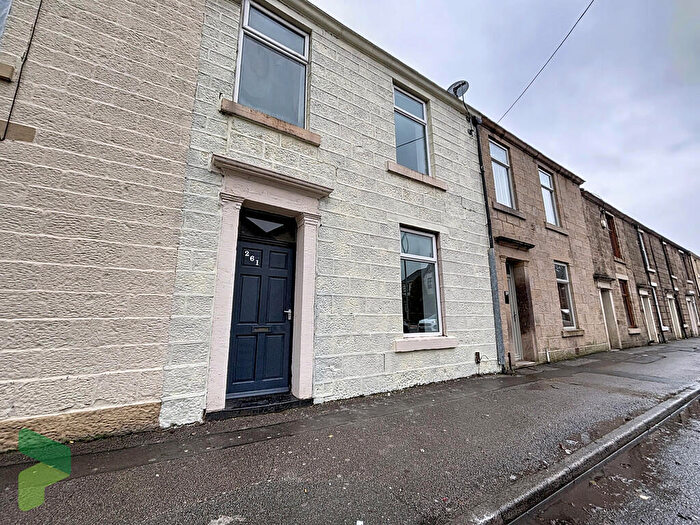 3 Bedroom Terraced House For Sale In Blackburn Road, Darwen, BB3
