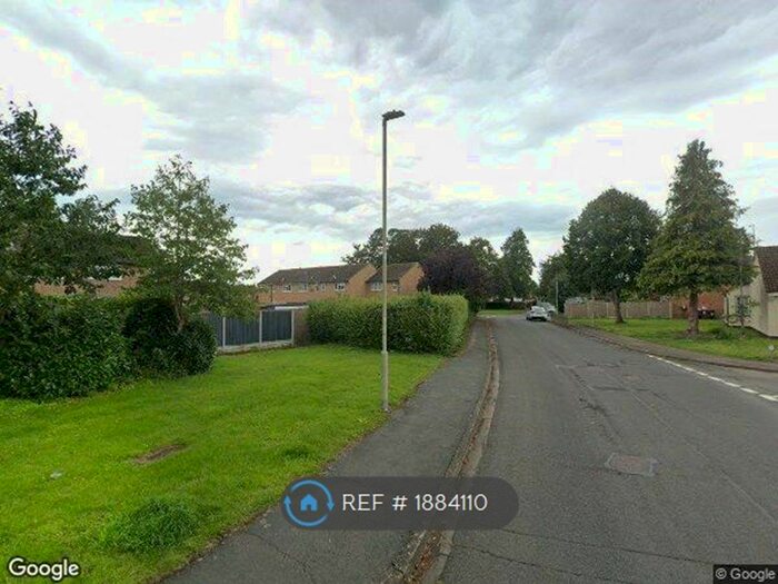 9 Bedroom Flat To Rent In Greenwood, Bisester, OX26