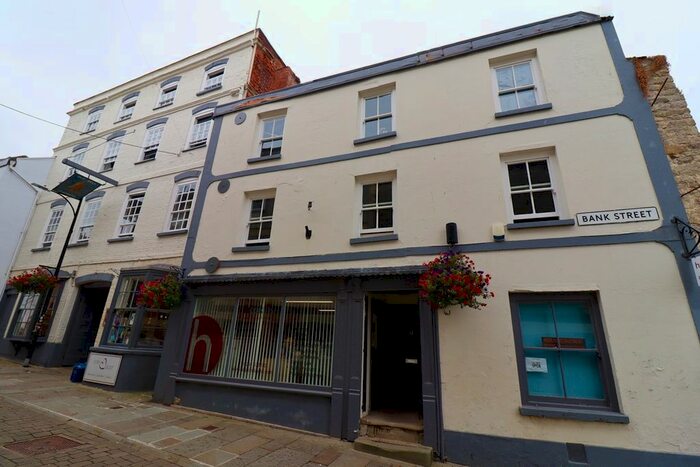 2 Bedroom Flat To Rent In Bank Street, Chepstow, NP16