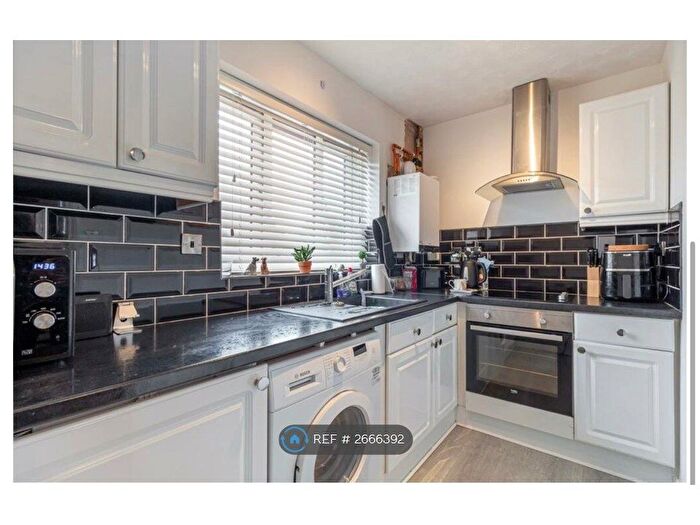 1 Bedroom Semi-Detached House To Rent In Beeston Gardens, Worcester, WR4